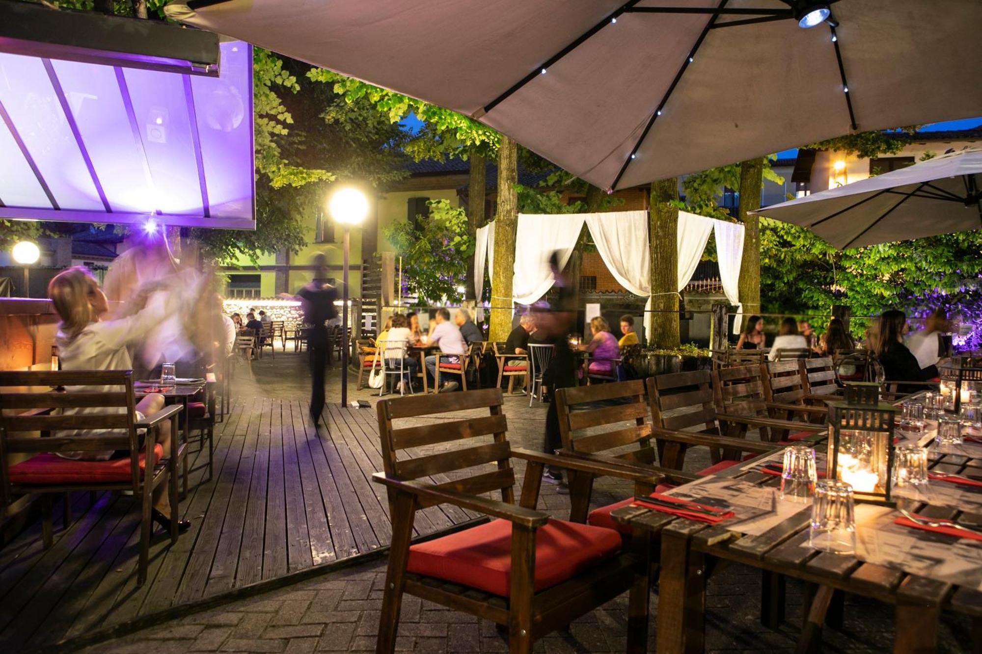Hotel Milano Pool & Garden Salice Terme Eksteriør bilde